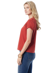 Women Valeriya Tee - Chili Oil | Jessica Simpson