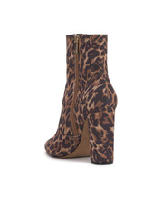 Women Narelle Pointed Toe Bootie - Natural | Jessica Simpson