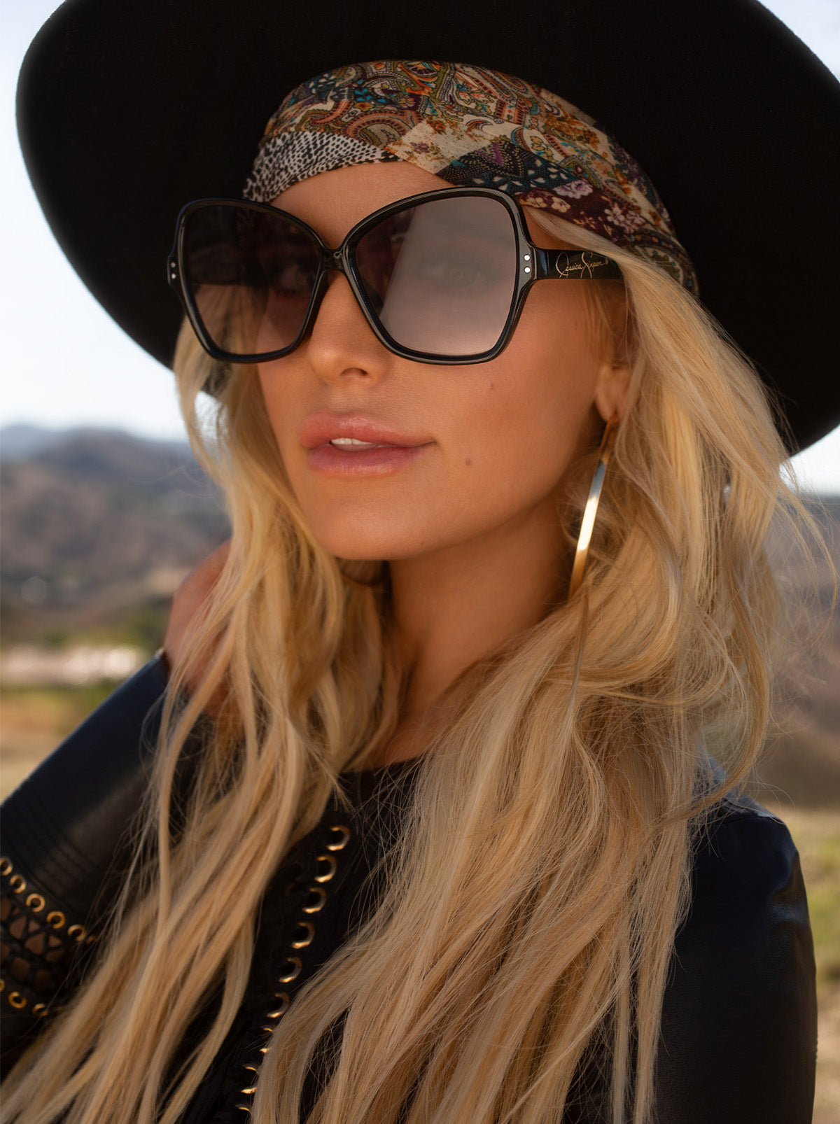 Accessories Stylish Butterfly Sunglasses - Black | Jessica Simpson