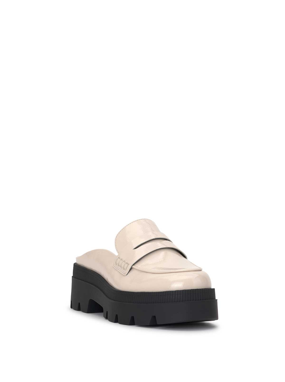 Women Uma Slip On Loafer - Chalk | Jessica Simpson