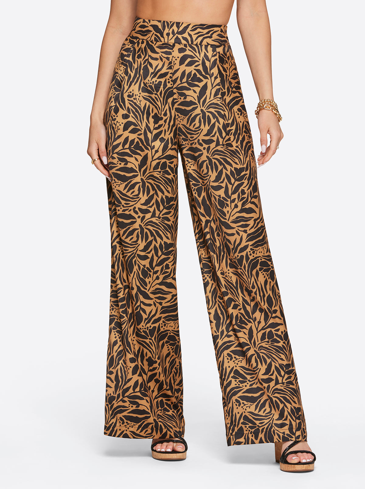 Women Winnie Wide Leg Pants - Zebra Floral | Jessica Simpson