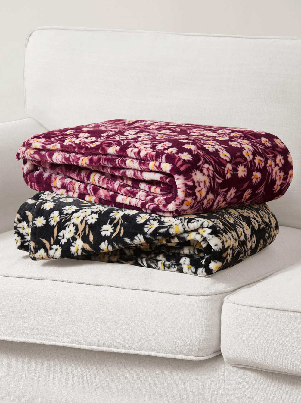Home Wildflower Park Plush Throw - Wine Red | Jessica Simpson