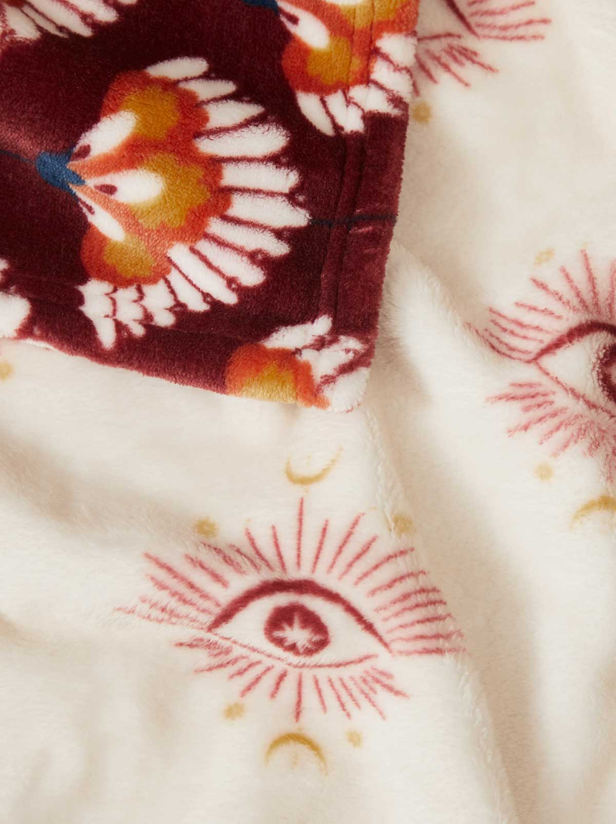 Home Celeste Plush Throw - Burgandy Red | Jessica Simpson