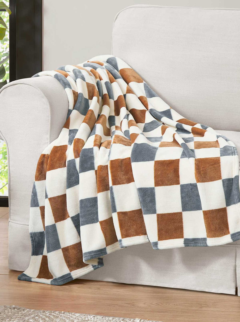 Home Emery Checkerbaord Plush Throw - Rust & Grey | Jessica Simpson
