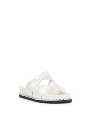 Women Caralyna Flat Sandal - White | Jessica Simpson