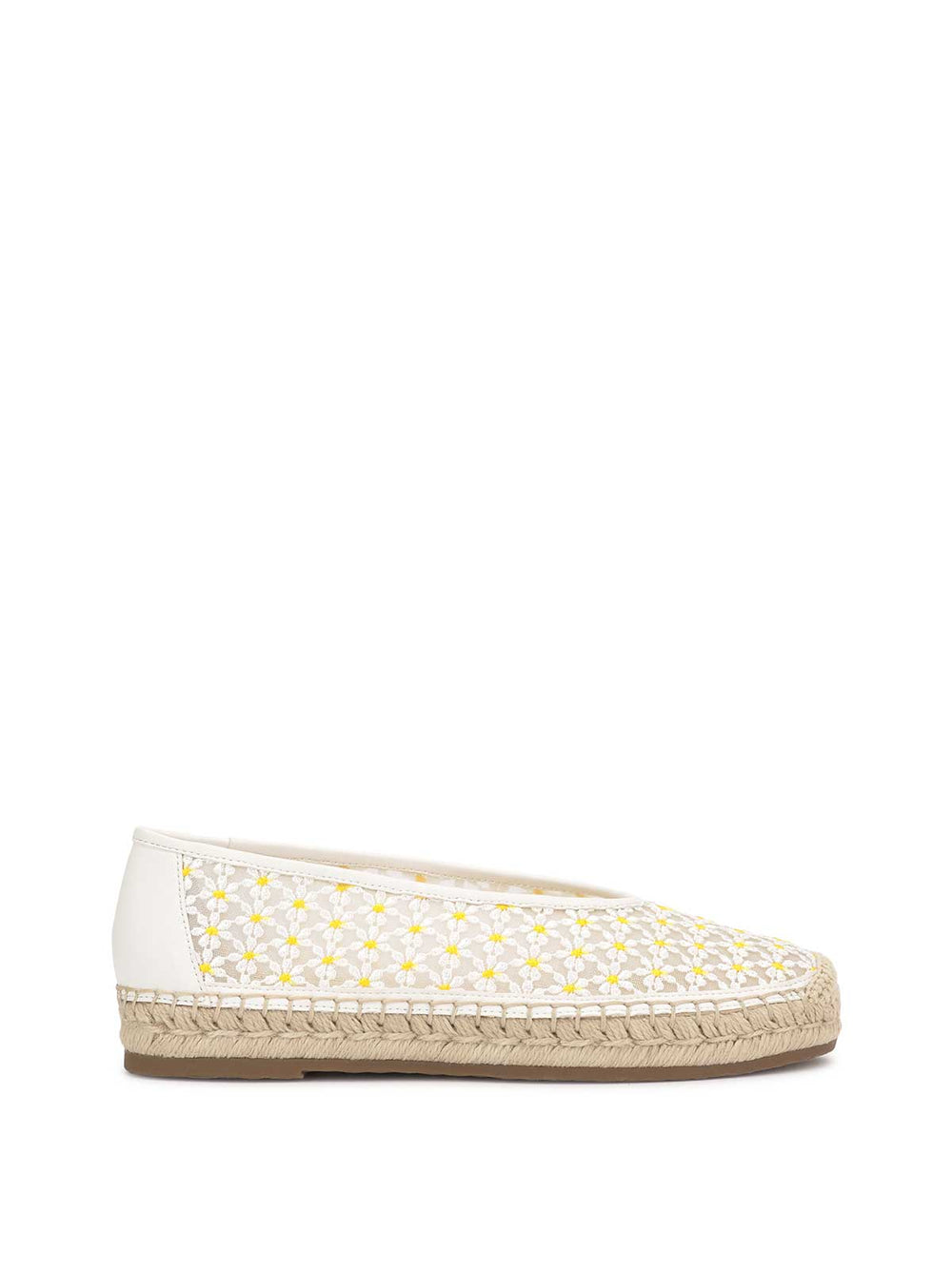 Women Lucciea Flat - White Floral | Jessica Simpson