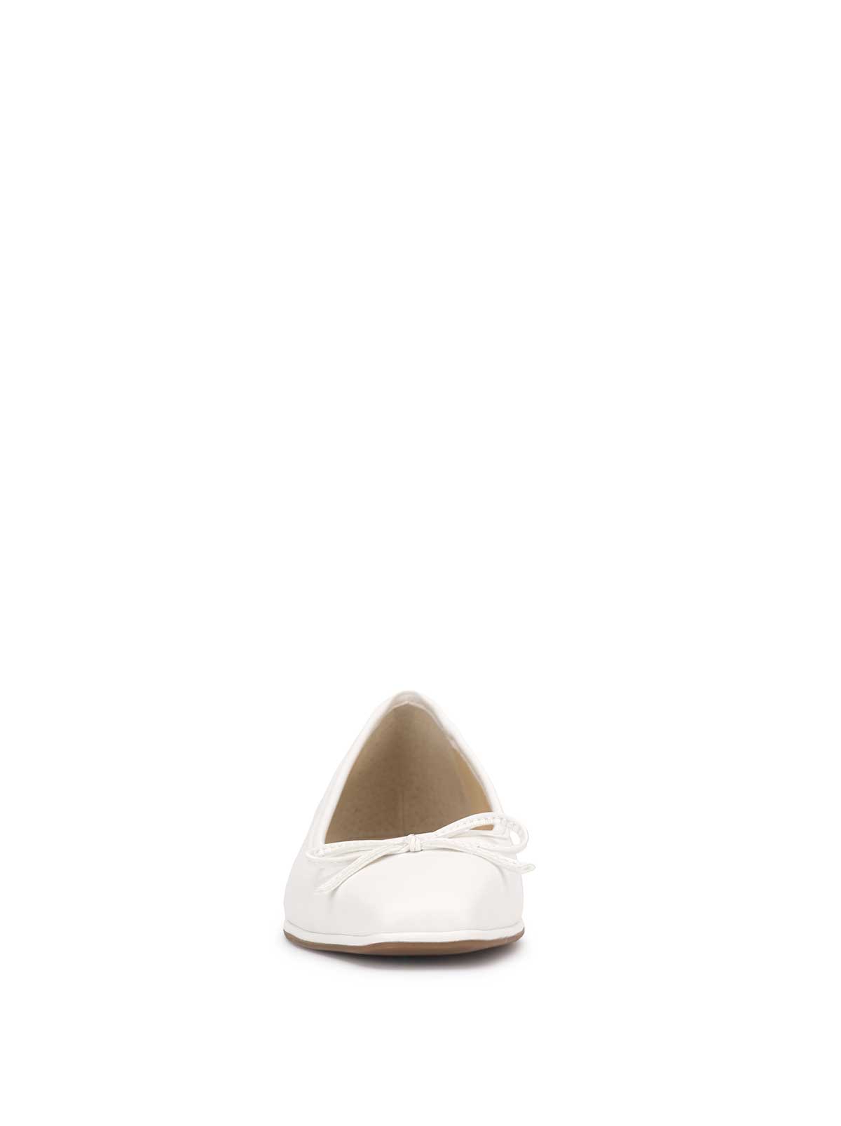 Women Vayrina Ballet Flat - Bright White | Jessica Simpson